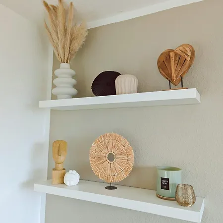 Mit Balkon Und Aufzug דירה