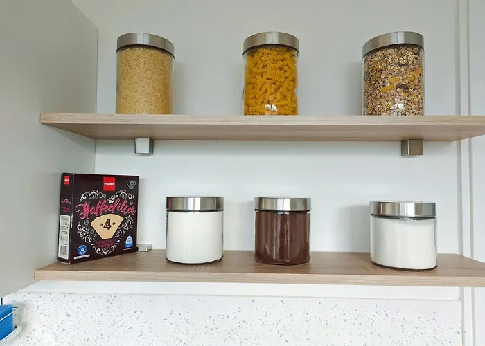 Mit Balkon Und Aufzug דירה