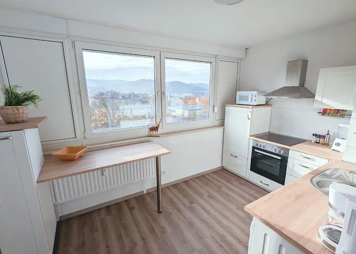 Mit Balkon Und Aufzug * האגן